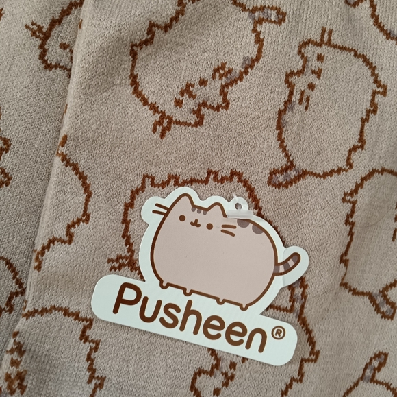 NWT Pusheen the Cat Knit Scarf - Picture 2 of 3